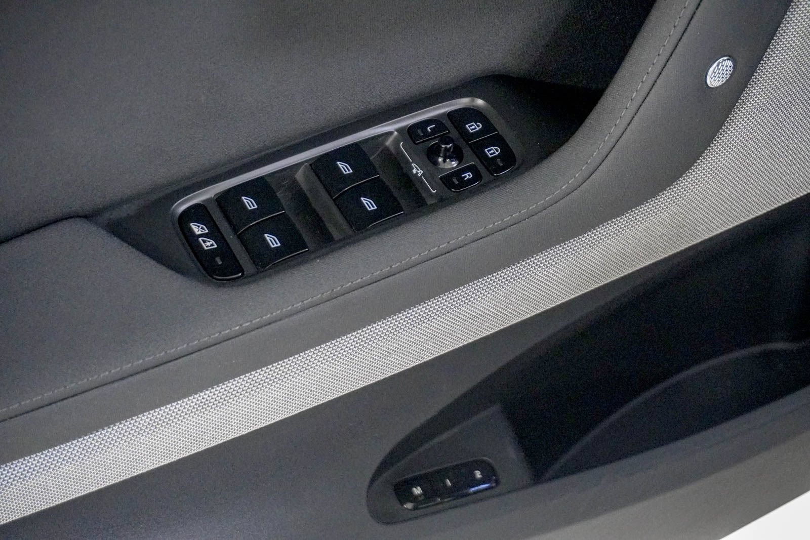 Used 2024 Polestar Polestar 2 AWD/4WD image 17