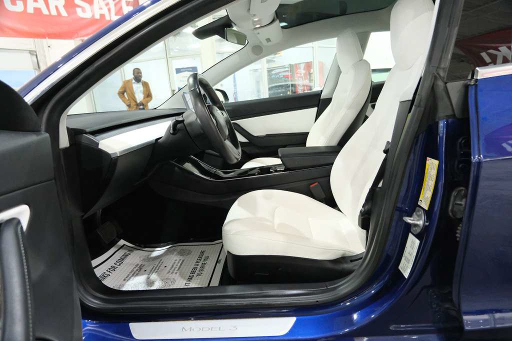 Used 2019 Tesla Model 3 Performance AWD/4WD image 16