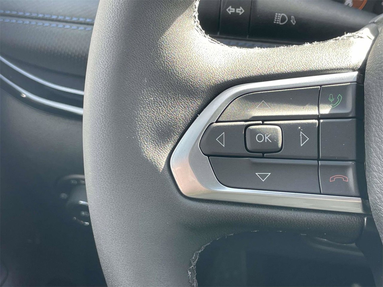 New 2026 Jeep Compass Latitude image 14