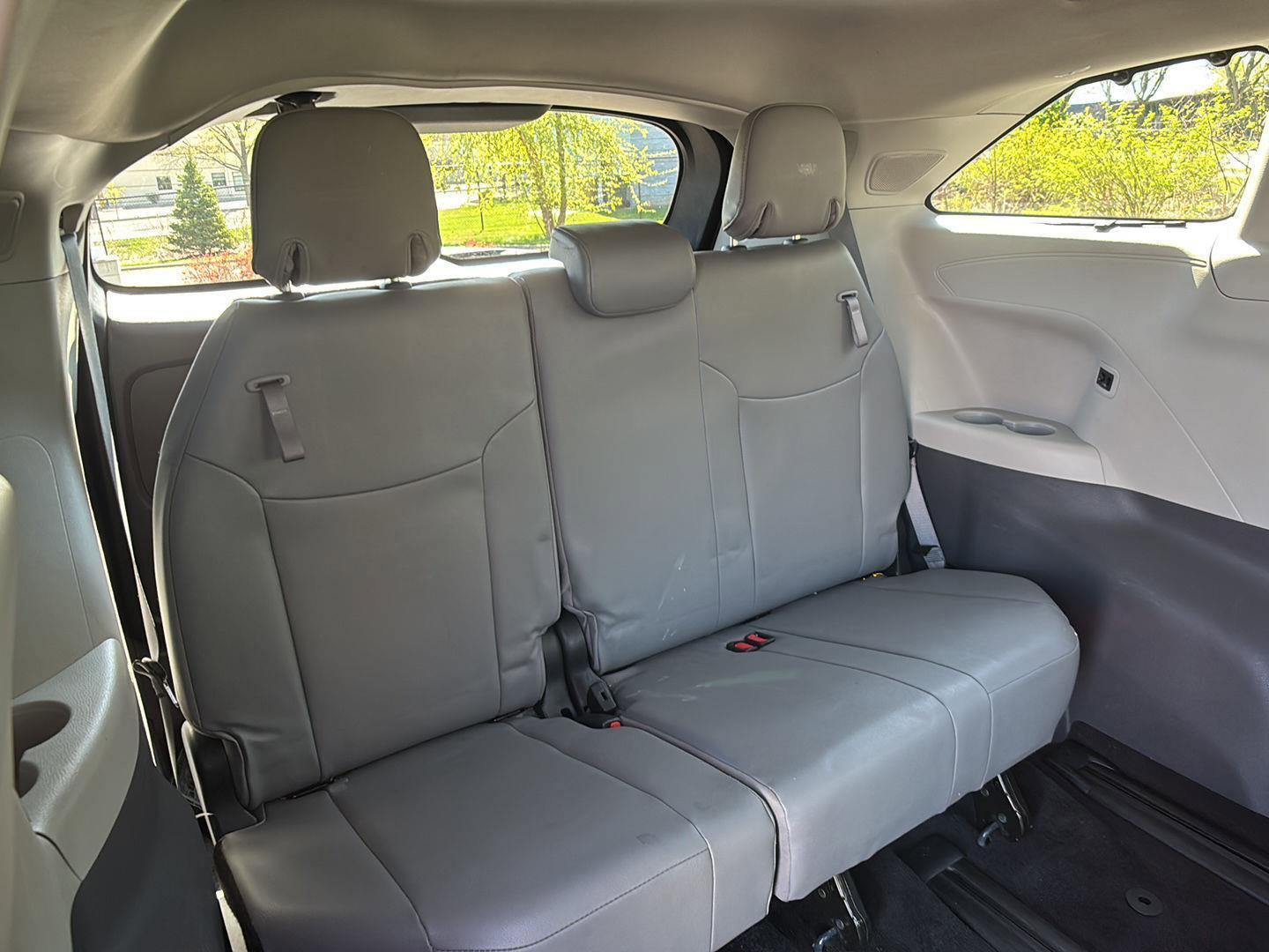 Used 2021 Toyota Sienna Limited AWD/4WD image 17