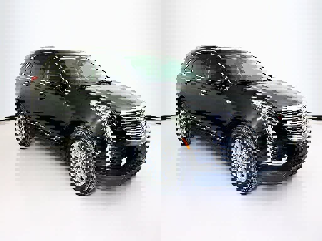 Used 2017 Cadillac XT5 Luxury w/ Driver Awareness Package AWD/4WD image 24