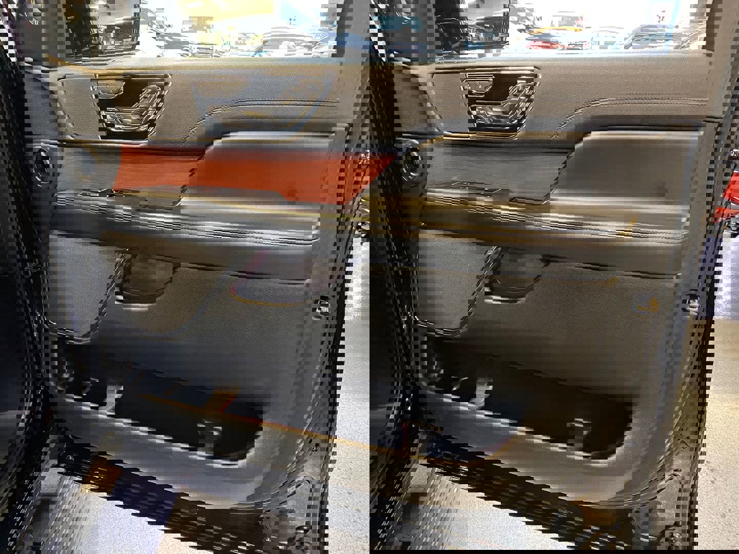 Used 2020 Lincoln Navigator L Reserve image 27