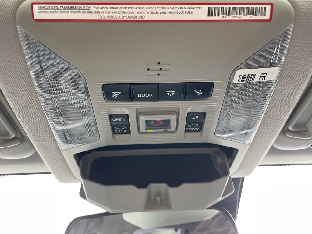 Used 2020 Toyota RAV4 XLE w/ Convenience Package image 19