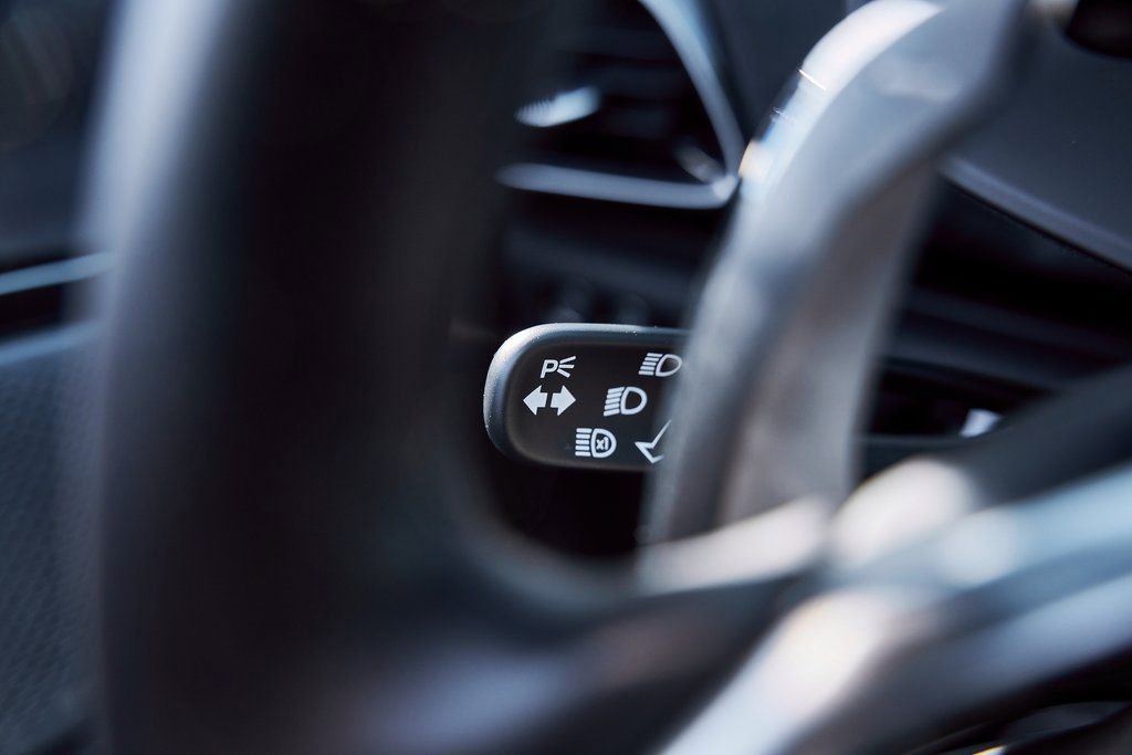 Used 2025 McLaren Artura Spider image 56