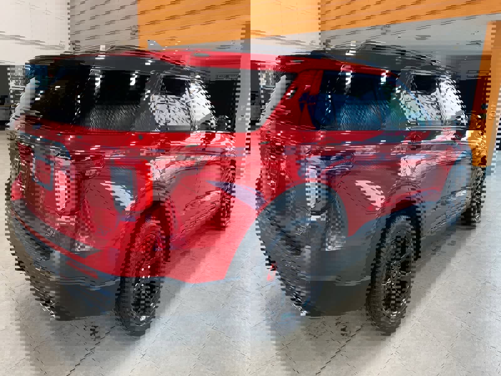 Used 2023 Ford Explorer ST w/ Equipment Group 401A image 5