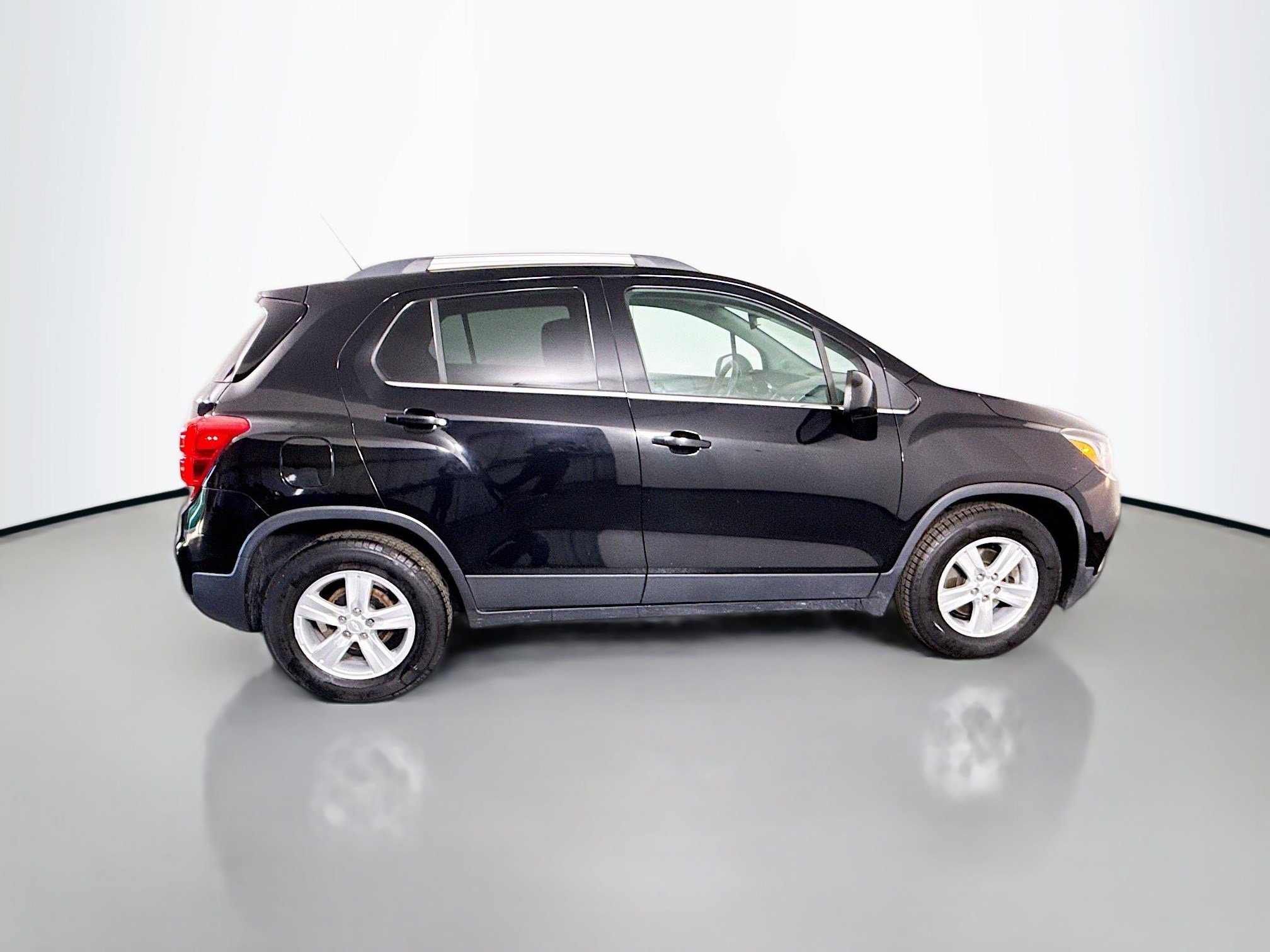 Used 2020 Chevrolet Trax LT image 11