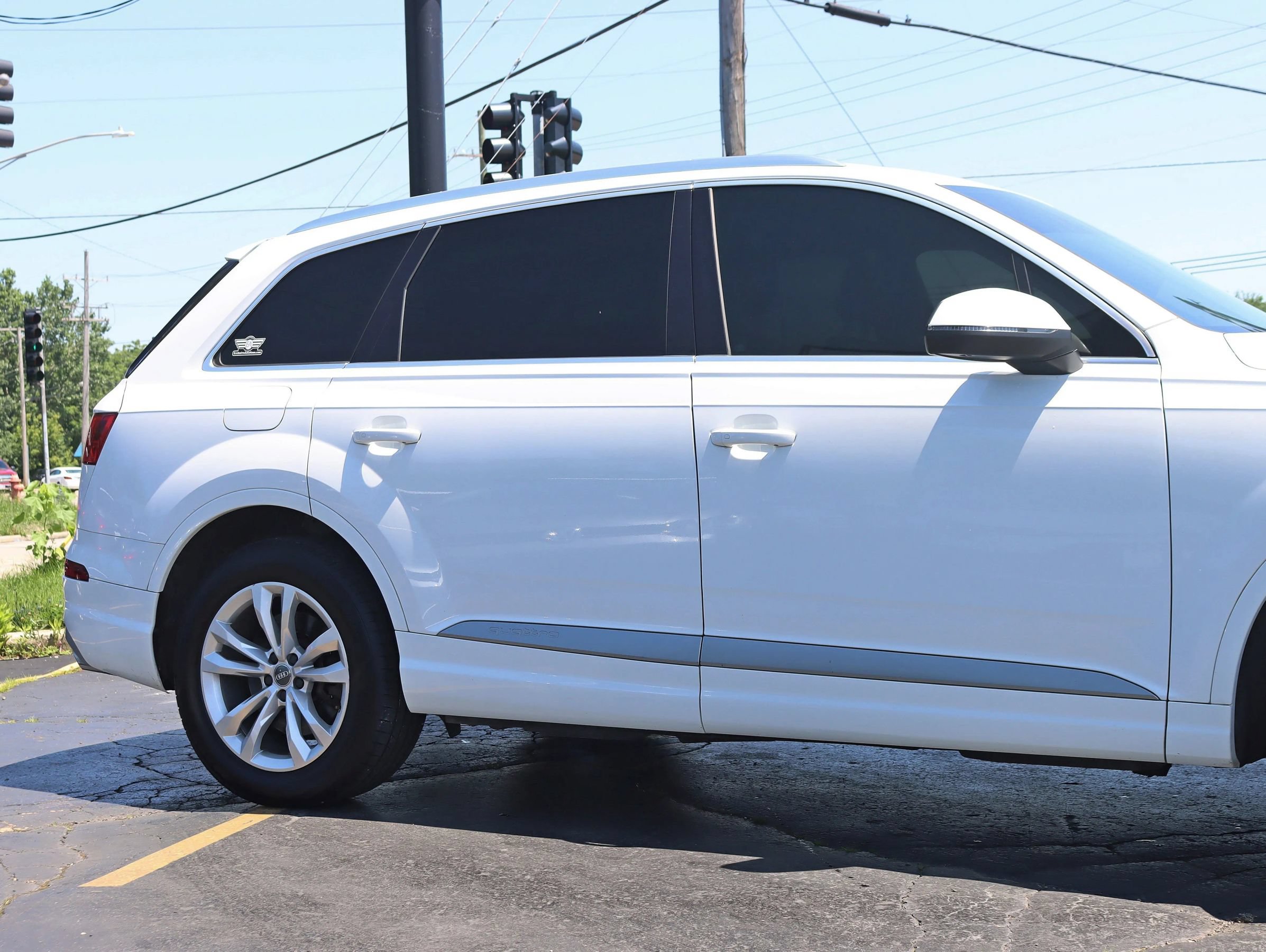 Used 2017 Audi Q7 2.0T Premium Plus w/ Premium Plus Package AWD/4WD image 4