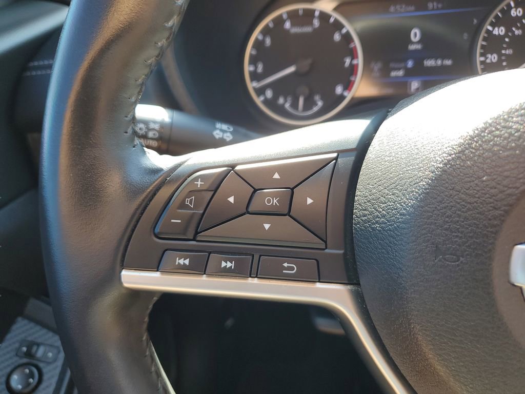 Used 2020 Nissan Sentra SV FWD image 17