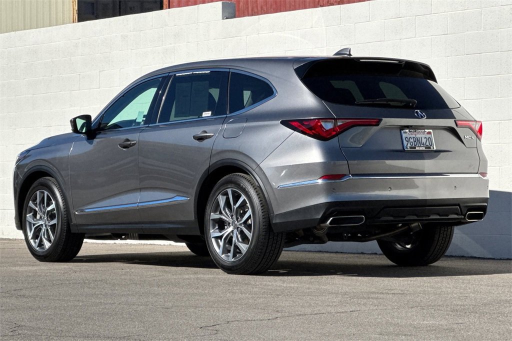 Certified 2023 Acura MDX FWD w/ Technology Package image 3