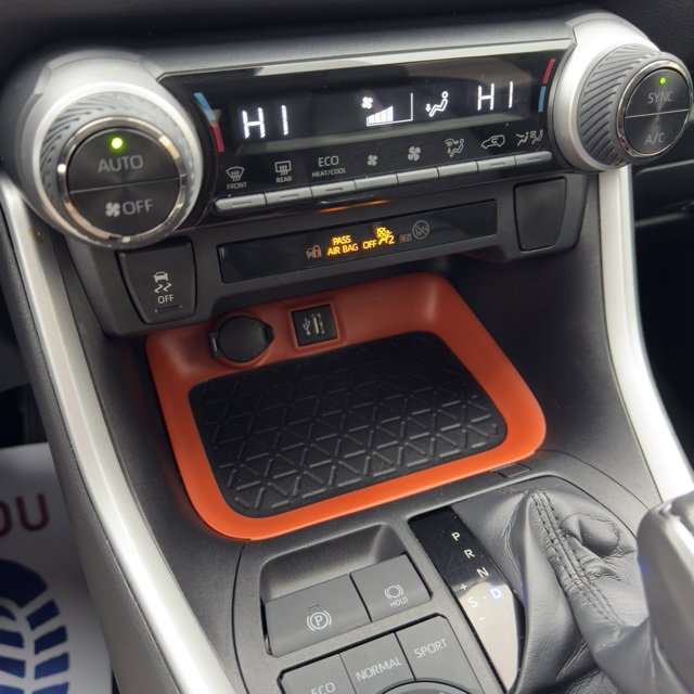 Used 2024 Toyota RAV4 Adventure image 20