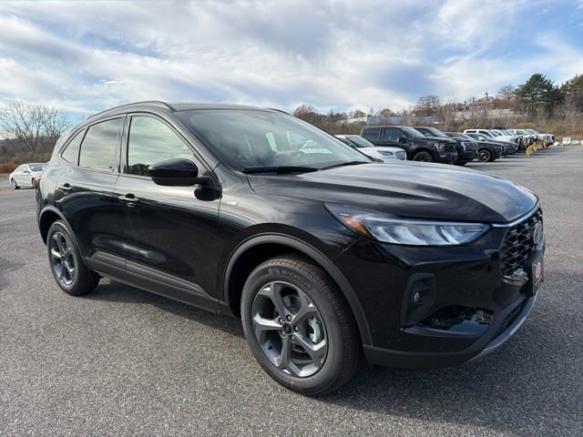 New 2026 Ford Escape ST-Line Select w/ Tech Pack #1 AWD/4WD image 1