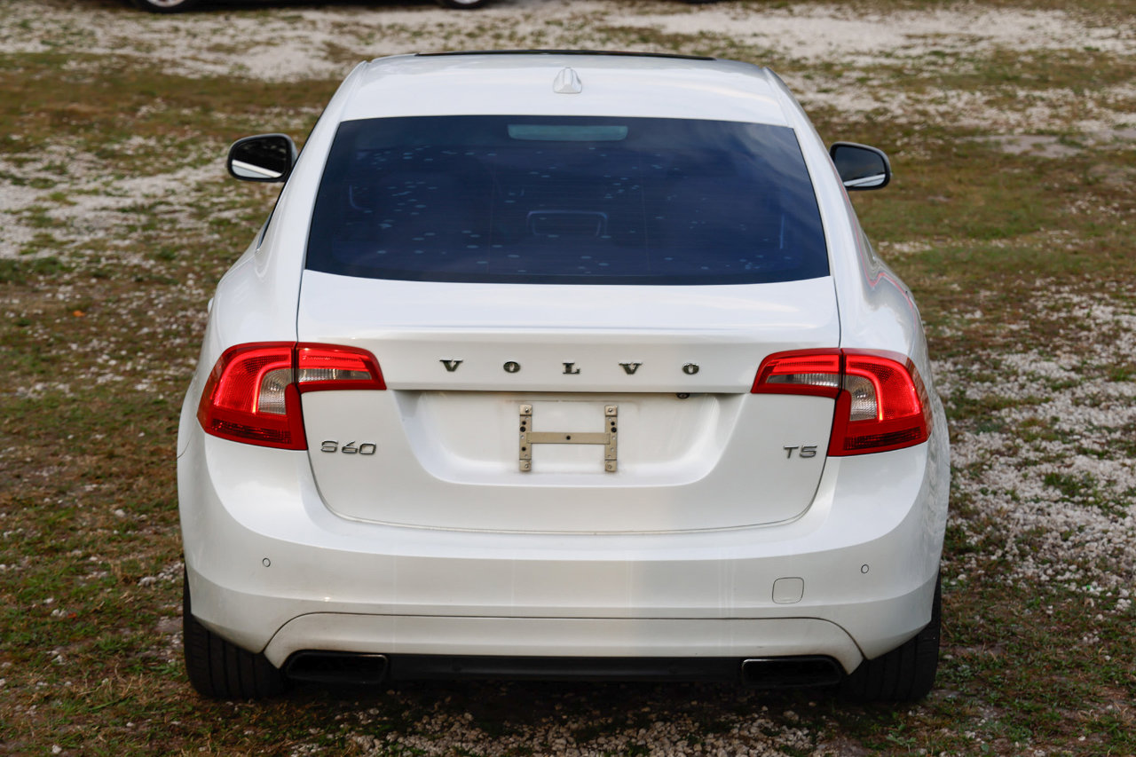 Used 2015 Volvo S60 T5 Platinum image 9