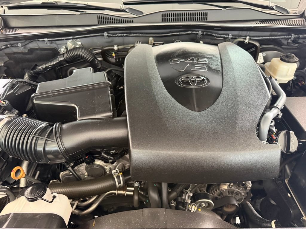 Certified 2019 Toyota Tacoma SR5 AWD/4WD image 32