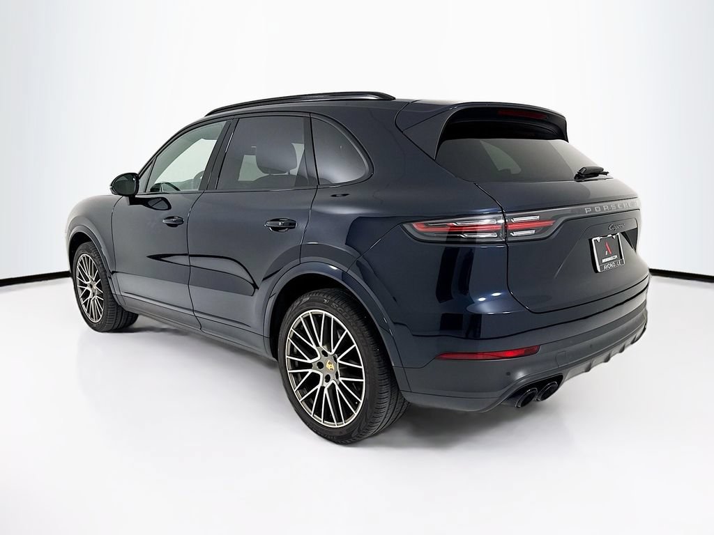 Certified 2023 Porsche Cayenne Platinum Edition AWD/4WD image 3