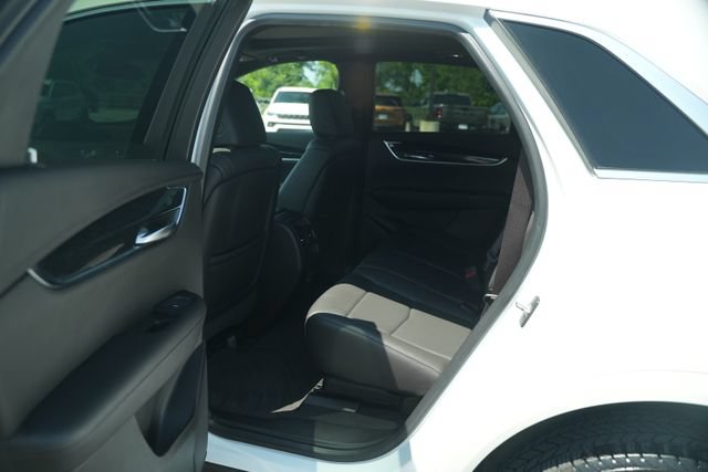 Used 2020 Cadillac XT5 Premium Luxury AWD/4WD image 15