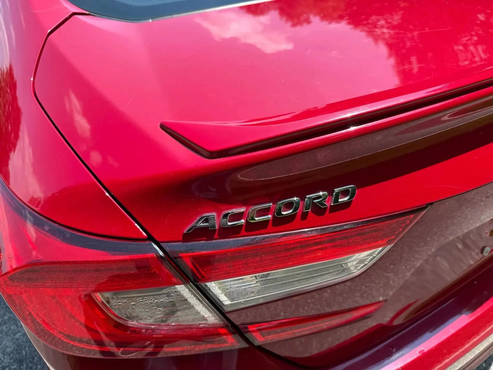 Used 2018 Honda Accord Sport image 12