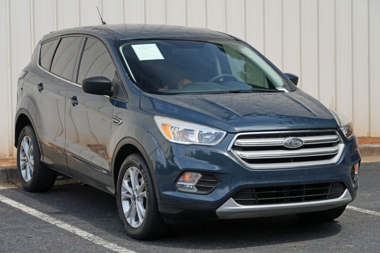 Used 2019 Ford Escape SE FWD image 47
