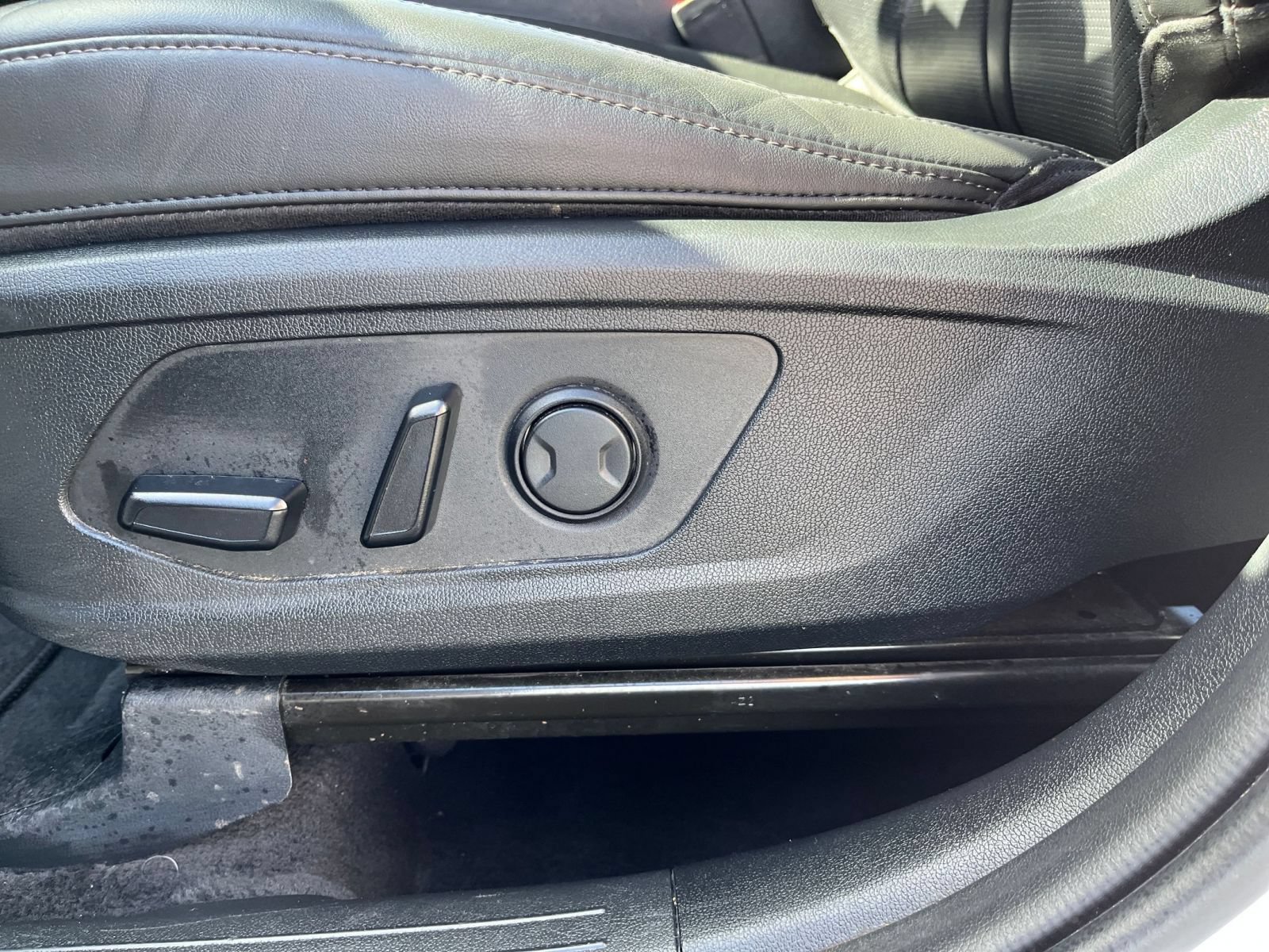 Used 2024 Kia Sorento S FWD image 22