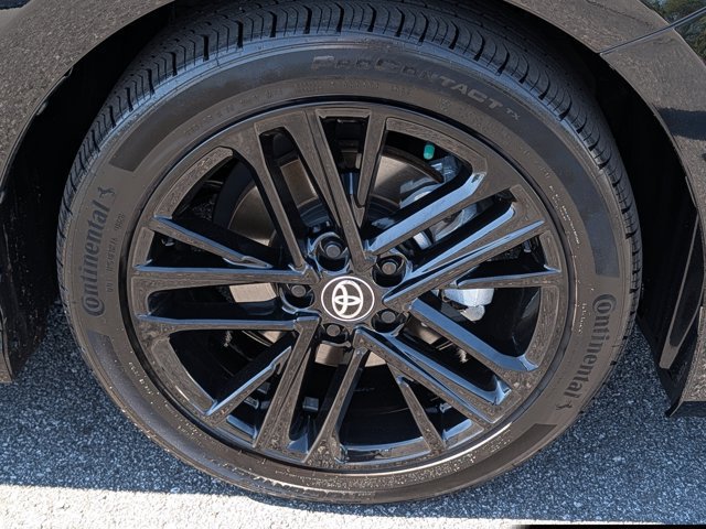 Used 2026 Toyota Camry SE FWD image 11