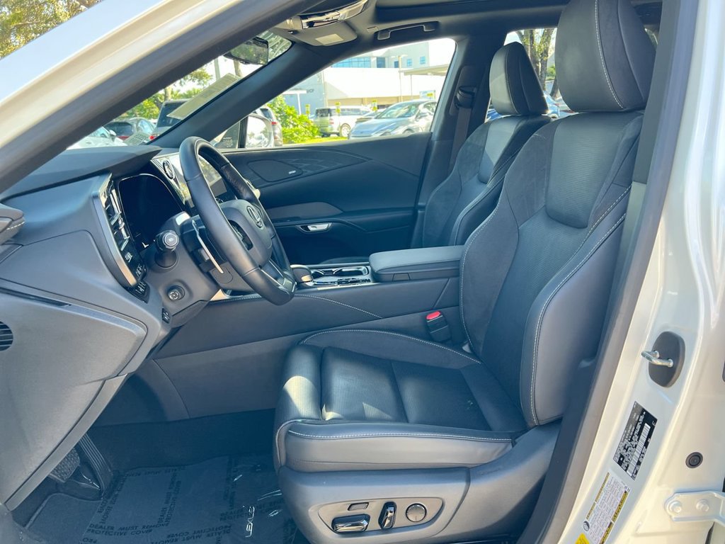 Certified 2026 Lexus RX 450h AWD w/ Convenience Package image 12