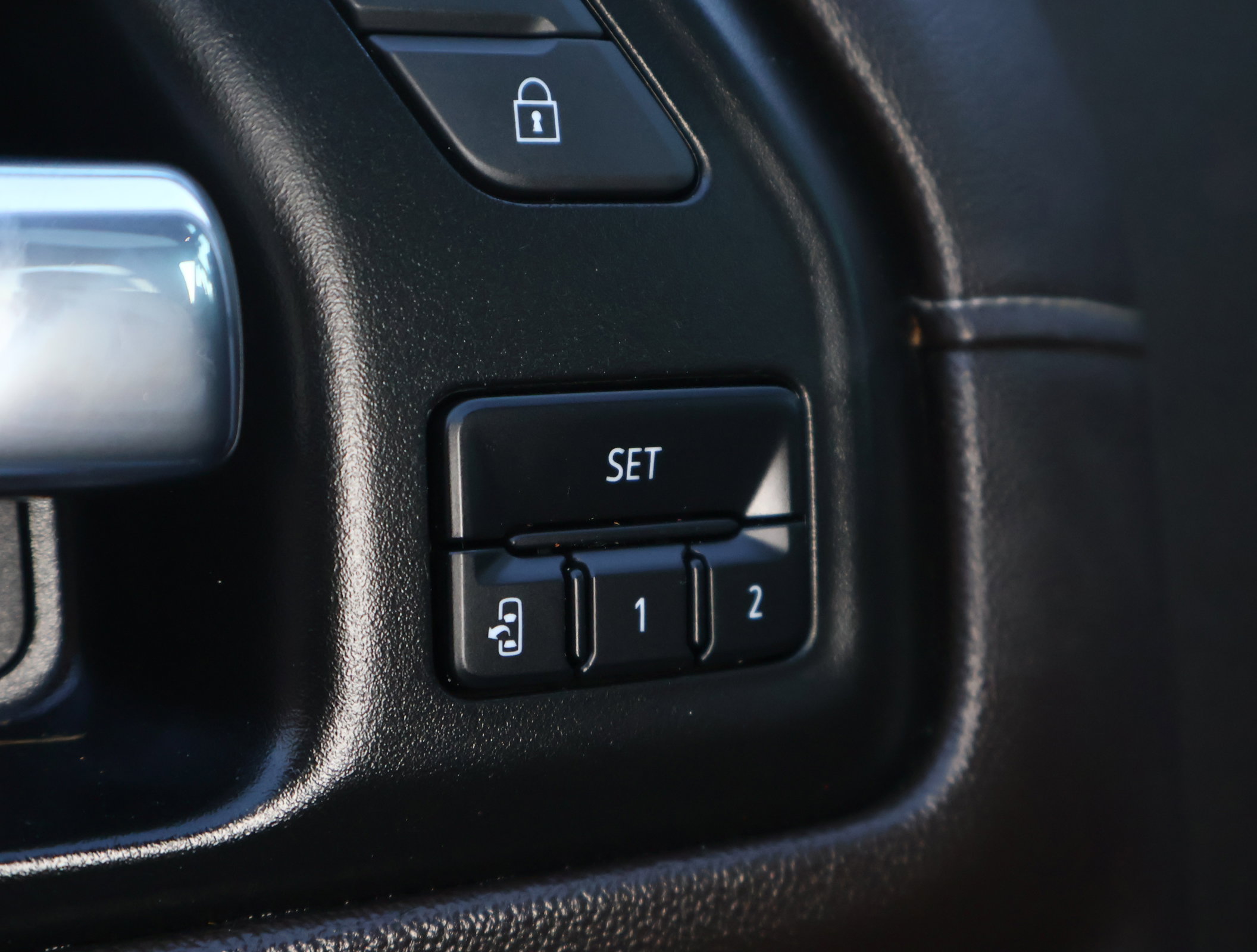 Used 2022 Chevrolet Silverado 1500 LTZ w/ Safety Package II image 9