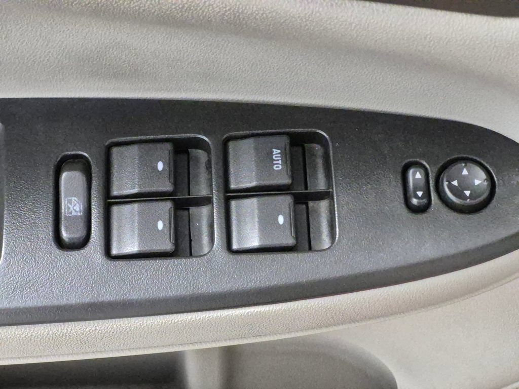 Used 2014 Chevrolet Impala LT w/ LT Sunroof Package FWD image 16