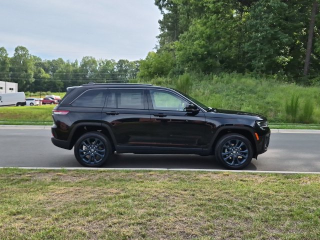 New 2026 Jeep Grand Cherokee Limited AWD/4WD image 14