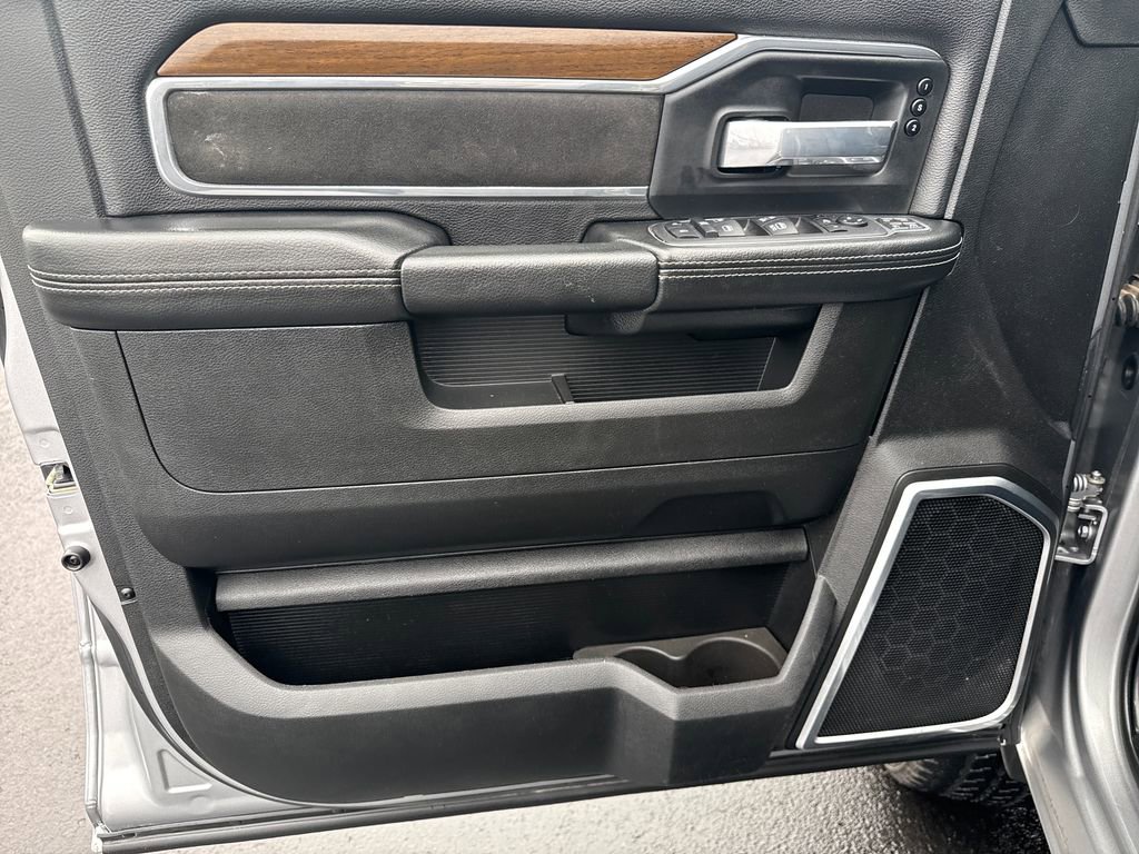 Used 2024 RAM 2500 Laramie image 12