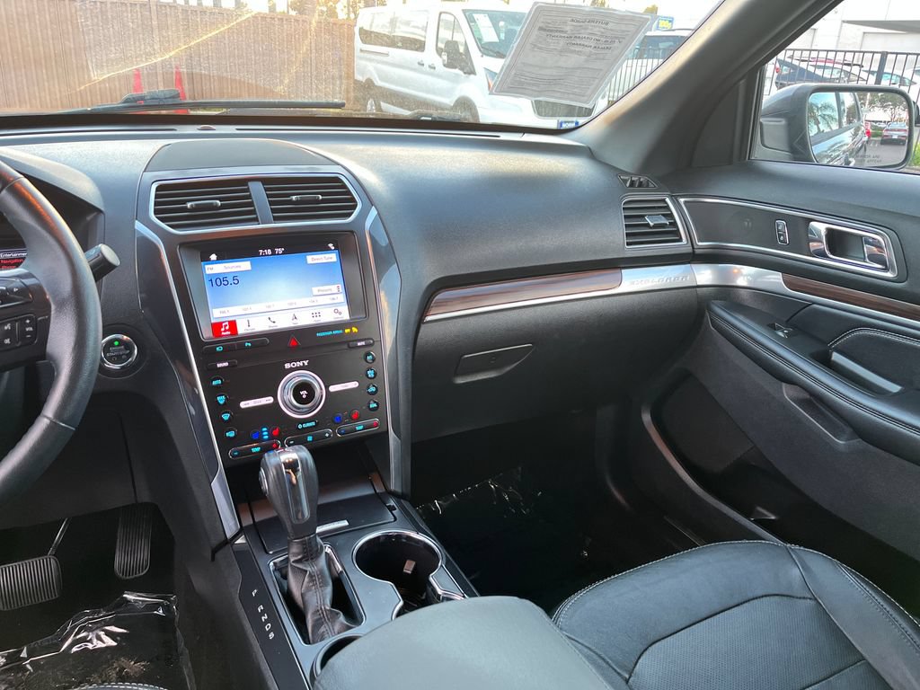 Used 2019 Ford Explorer Limited w/ Class III Trailer Tow Package FWD image 37