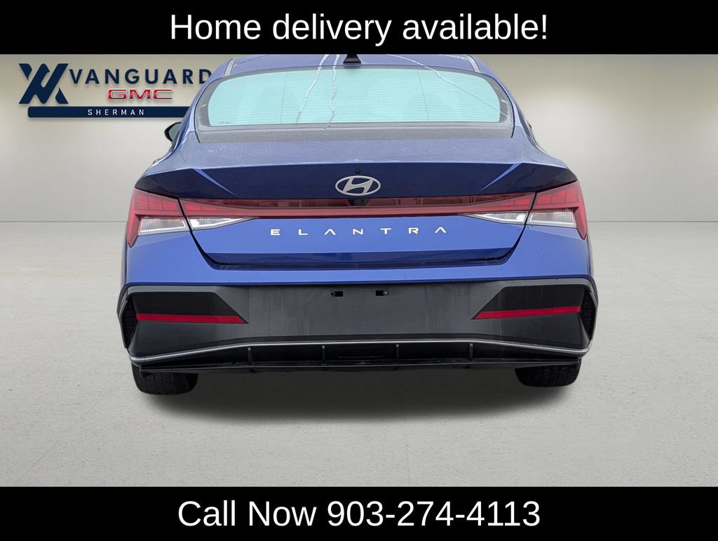 Used 2025 Hyundai Elantra SEL FWD image 8