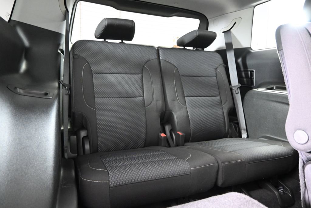 Used 2023 GMC Acadia SLE w/ Driver Convenience Package image 16