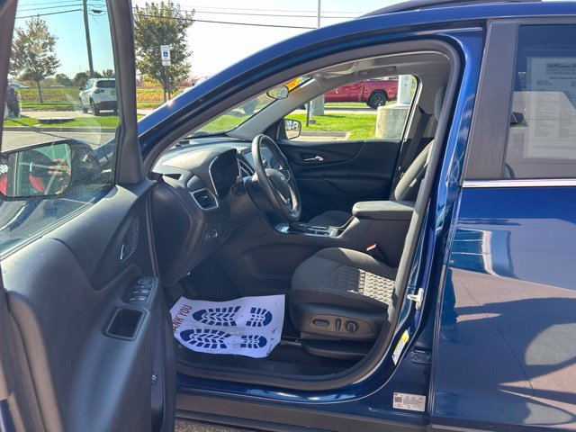 Used 2023 Chevrolet Equinox LT FWD image 9