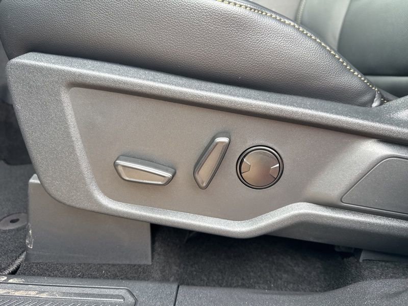 New 2025 Ford Bronco Badlands image 23