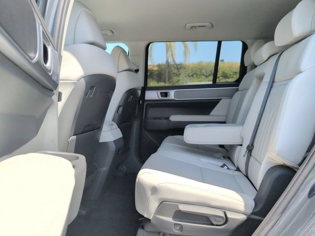 New 2026 Hyundai Santa Fe SEL FWD image 11
