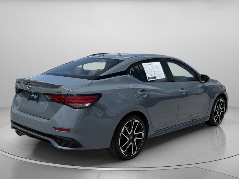 Used 2024 Nissan Sentra SR FWD image 3