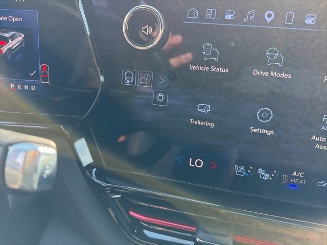 Used 2025 Chevrolet Silverado EV RST AWD/4WD image 33