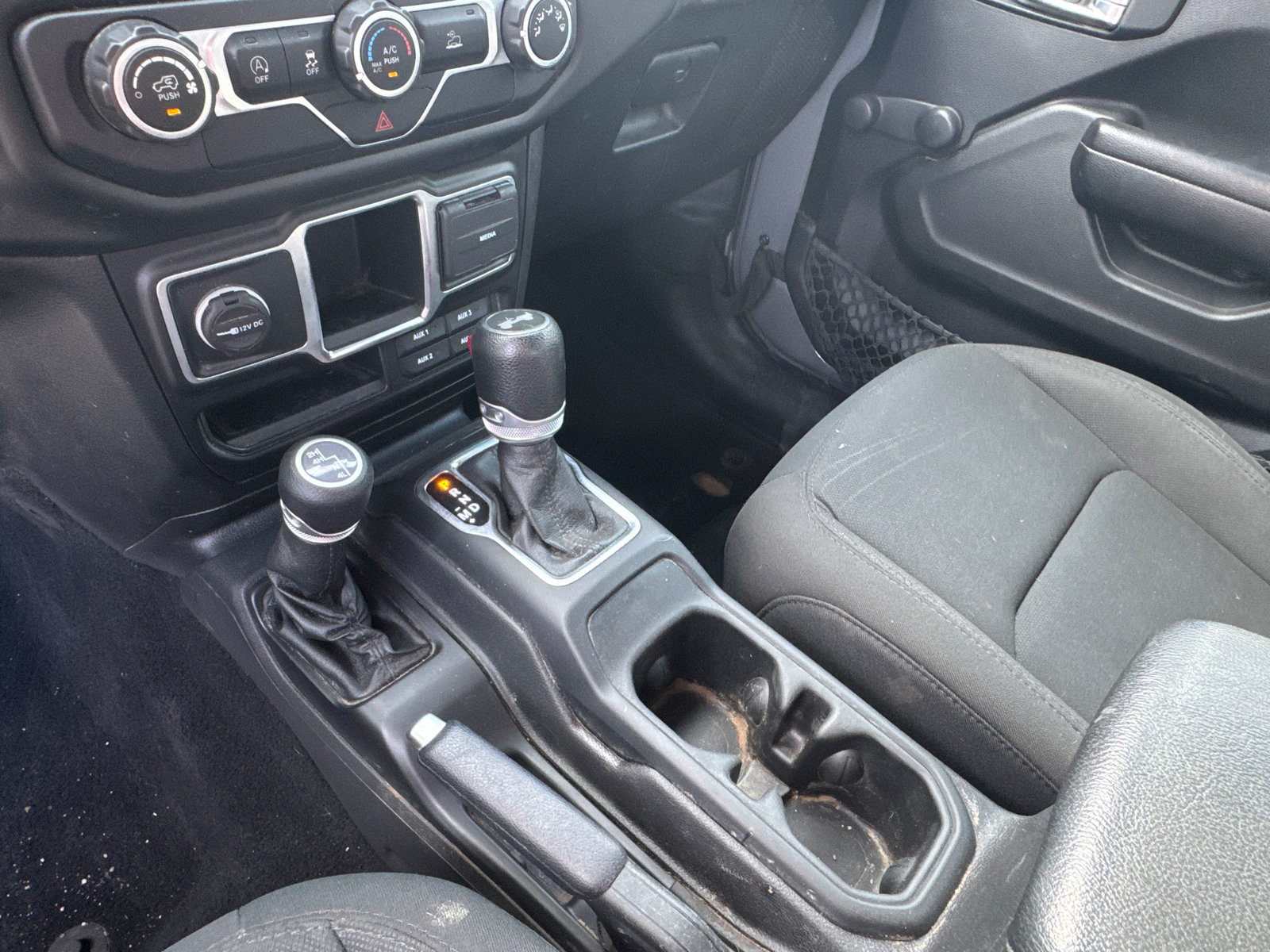 Used 2021 Jeep Wrangler Unlimited Sport AWD/4WD image 26