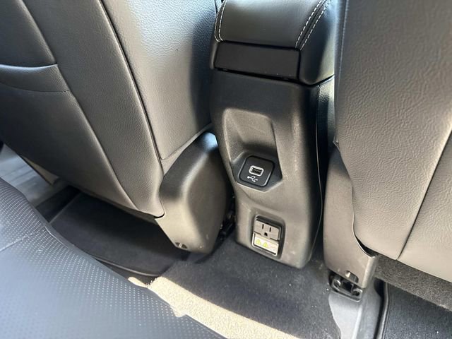 Used 2019 Jeep Renegade Limited w/ UConnect 8.4 Nav Group AWD/4WD image 14