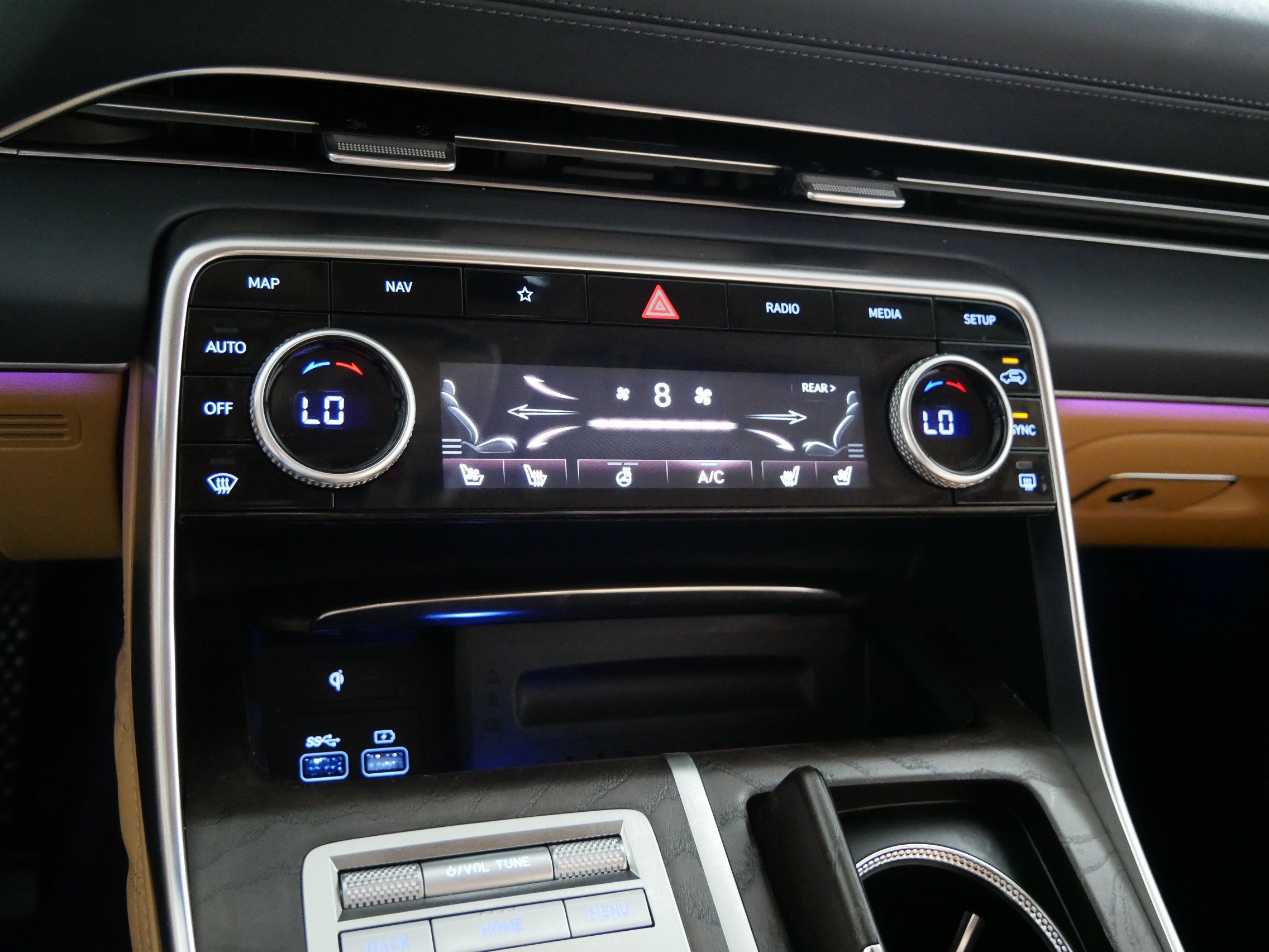 Used 2024 Genesis GV80 3.5T Prestige Signature AWD/4WD image 23