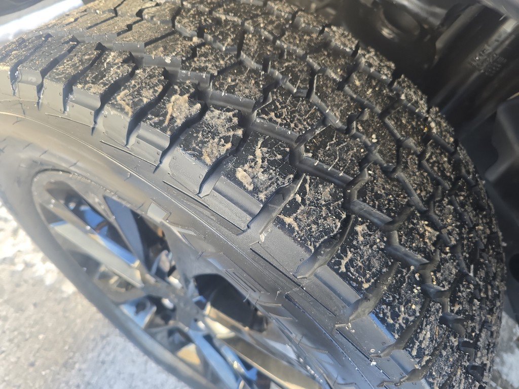 Used 2022 Jeep Wrangler Unlimited Sahara w/ Cold Weather Group image 38