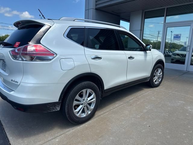 Used 2016 Nissan Rogue SV w/ SV Premium Package AWD/4WD image 5