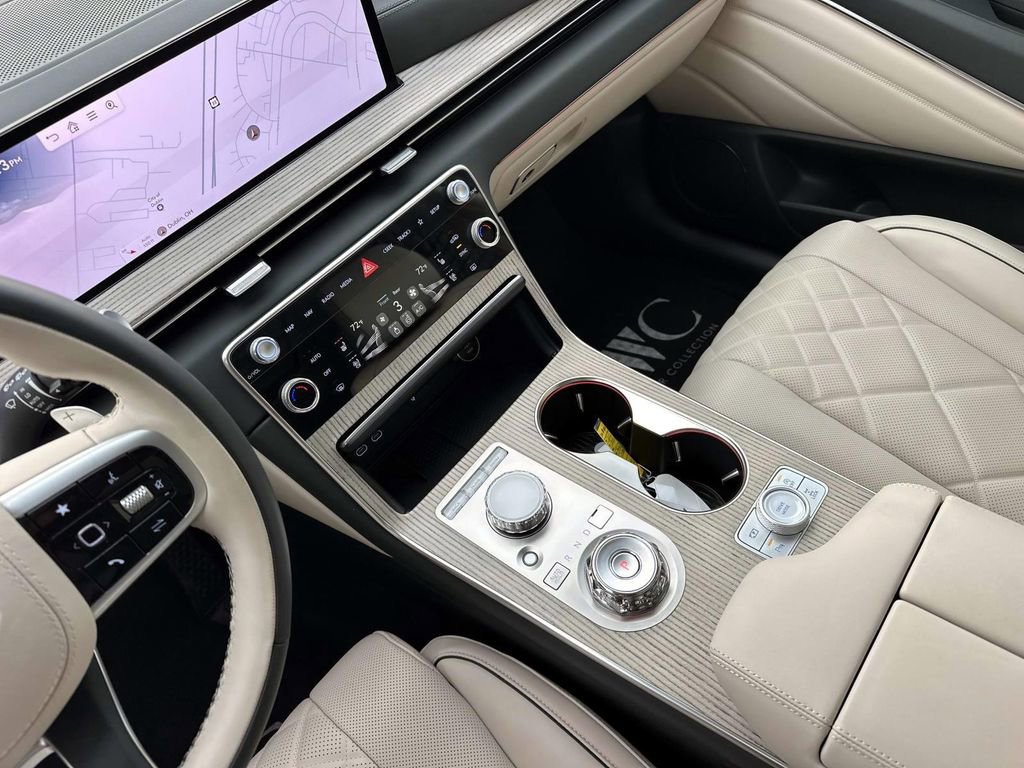 Used 2025 Genesis GV80 3.5T Prestige image 26