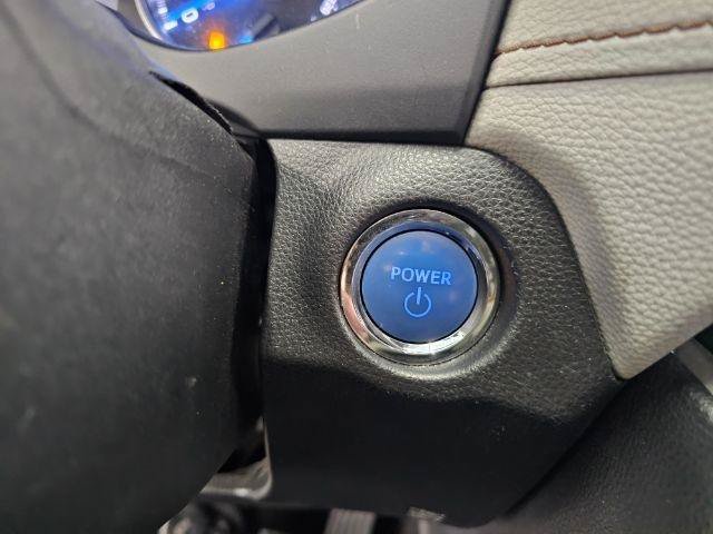 Used 2022 Toyota RAV4 XLE Premium AWD/4WD image 22