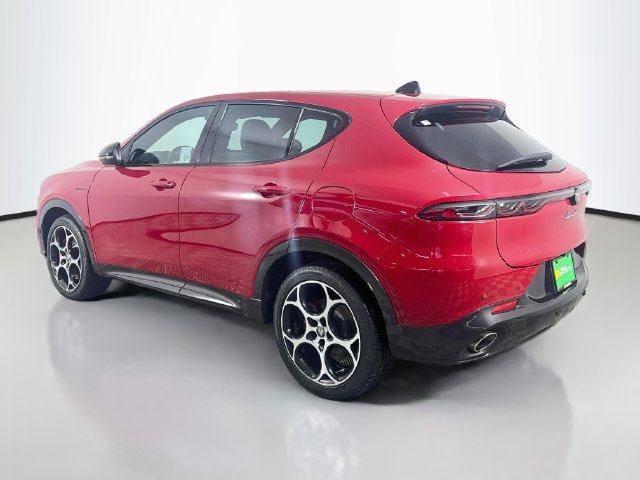 Used 2024 Alfa Romeo Tonale Veloce w/ Premium Interior Package AWD/4WD image 7