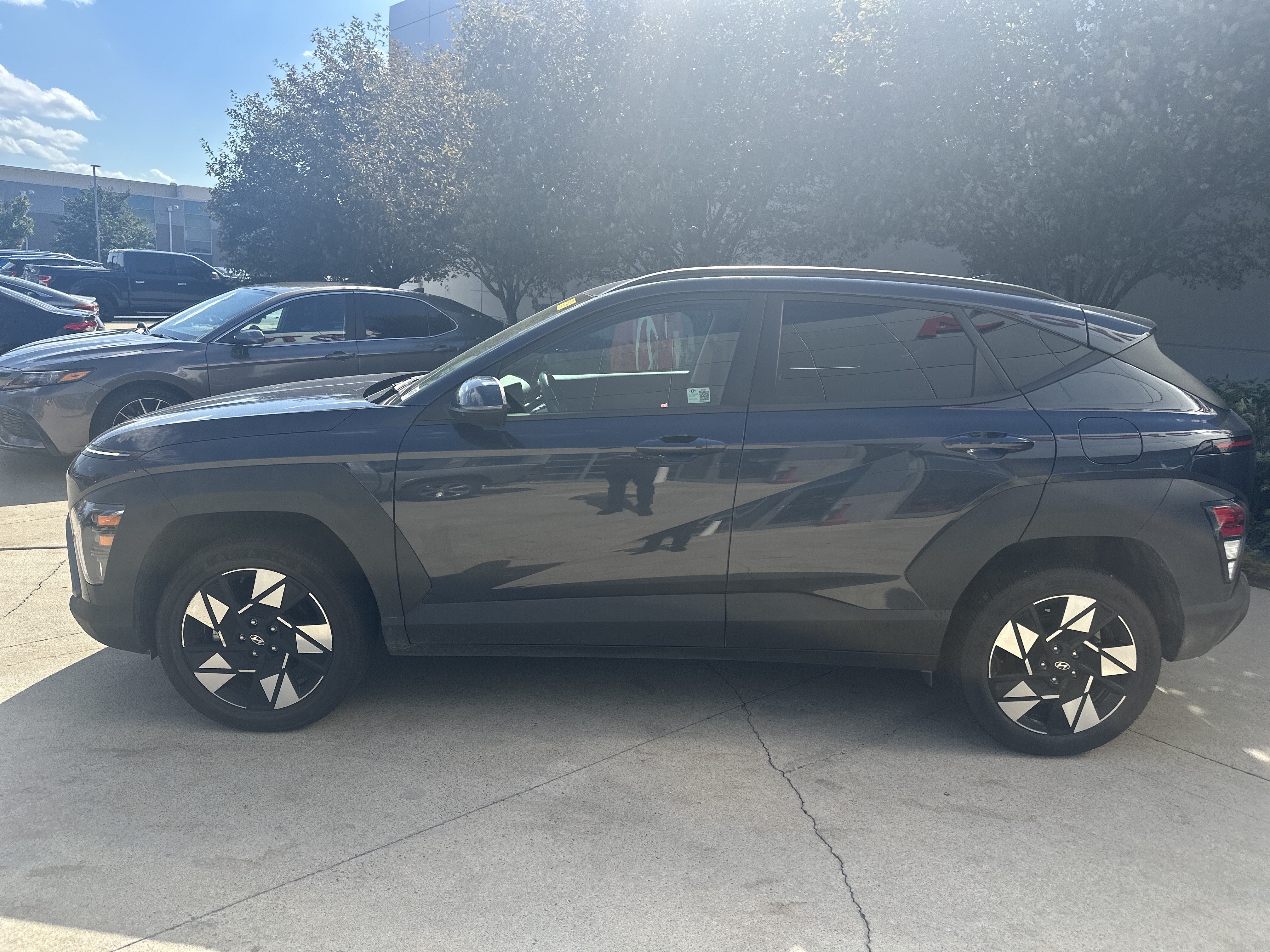 Used 2024 Hyundai Kona SEL AWD/4WD image 9