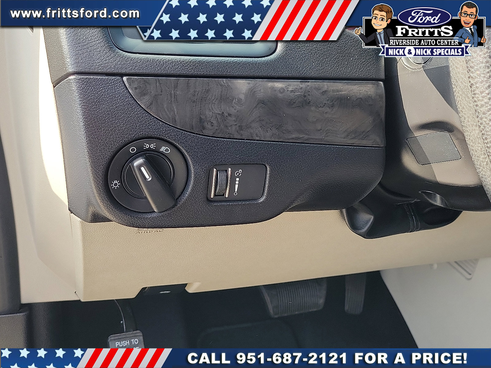 Used 2018 Dodge Grand Caravan SE w/ UConnect Hands-Free Group image 10