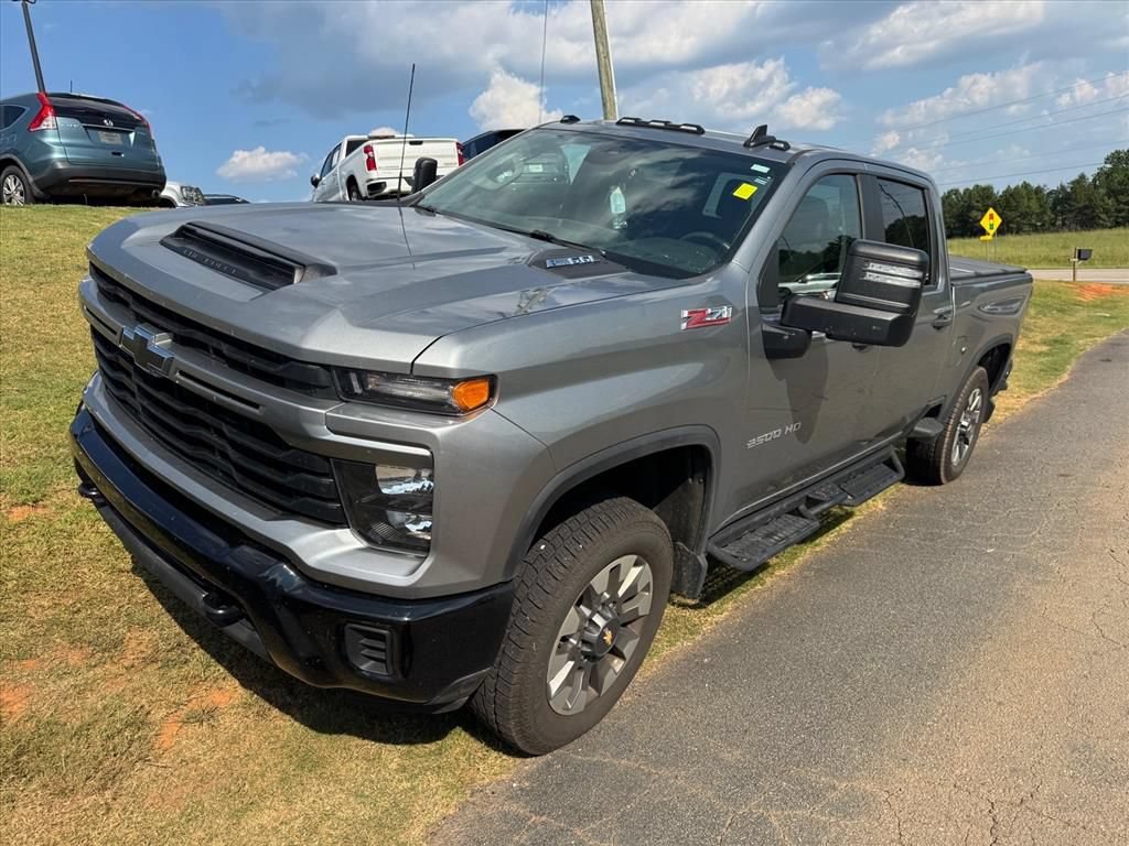Used 2024 Chevrolet Silverado 2500 Custom w/ Custom Value Package AWD/4WD image 10
