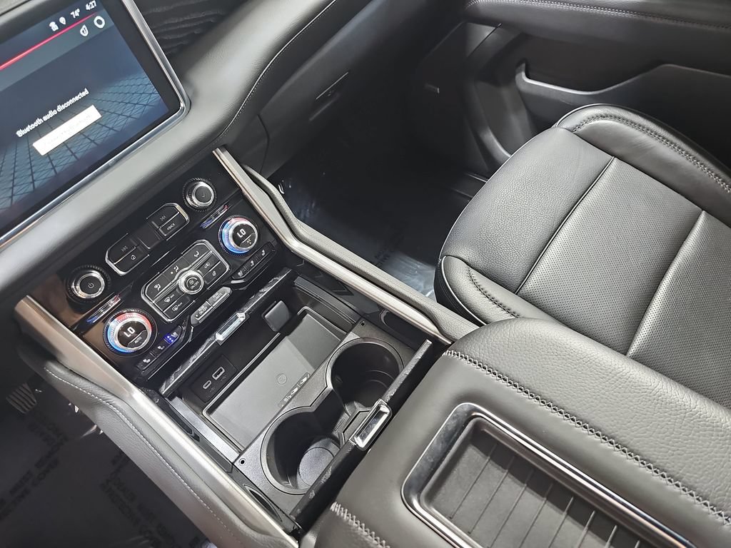 Certified 2024 GMC Yukon XL Denali w/ Advanced Technology Package AWD/4WD image 28