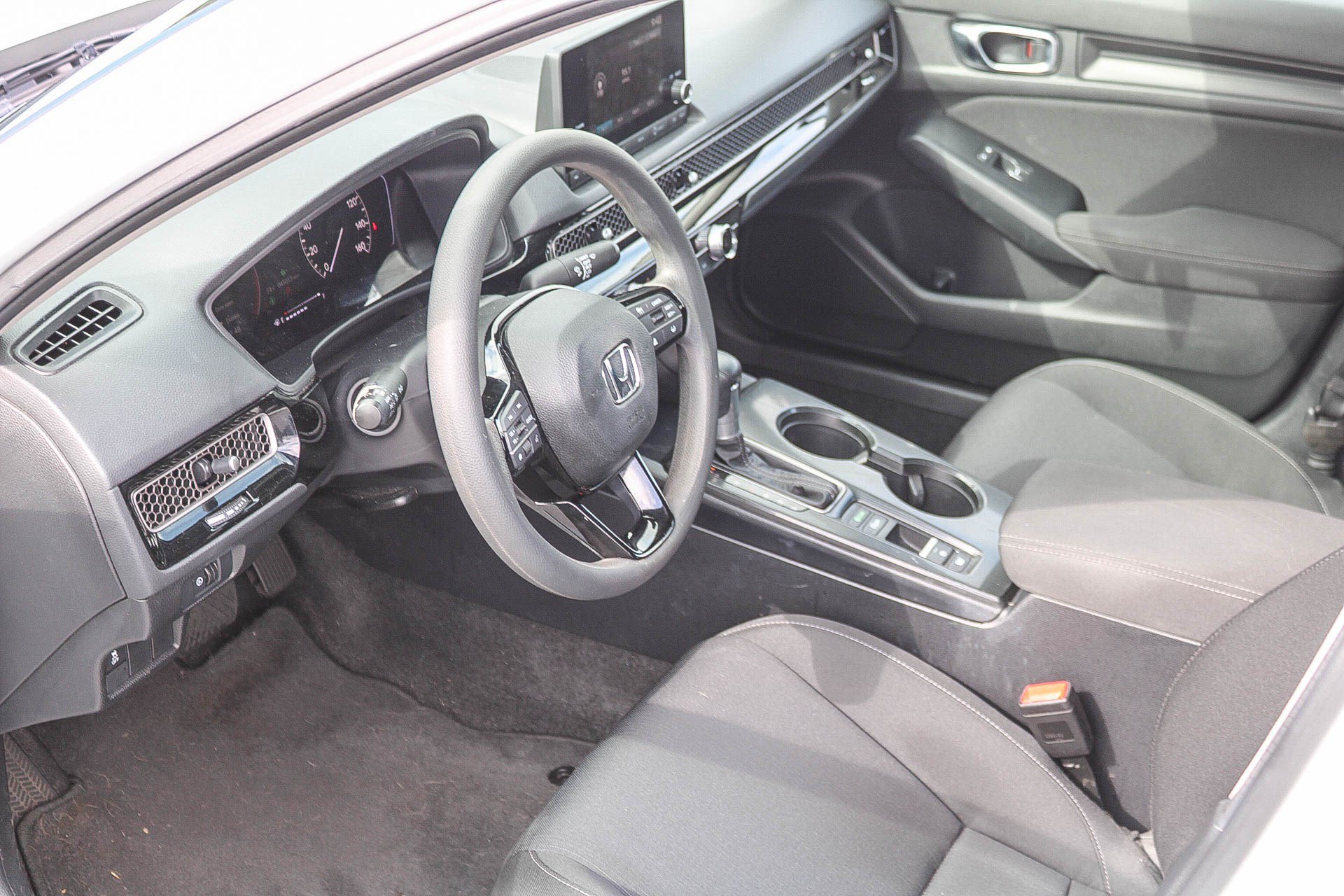 Used 2025 Honda Civic LX image 18