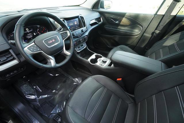Used 2024 GMC Terrain Denali w/ Black Diamond Edition image 24